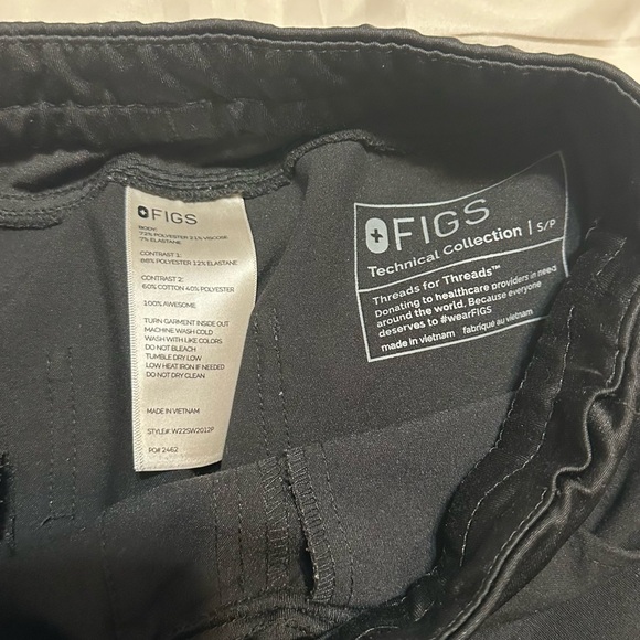 Zamora Figs Jogger Scrub Pants - Picture 3 of 3